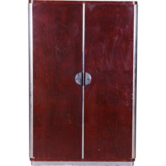 Image 1 of Armoire Bauhaus vintage en noyer de Vichr a Spol, 1930-1939