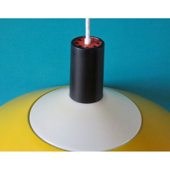 Image 1 of Suspension vintage en métal jaune par Louis Poulsen, Danemark 1960