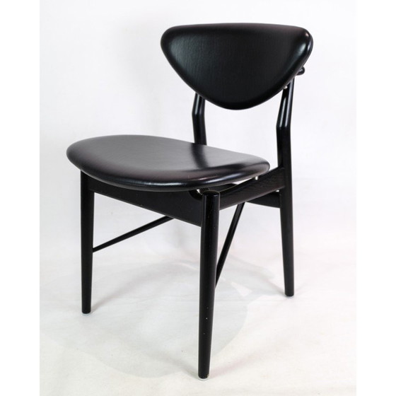 Image 1 of Chaise vintage en bois de chêne peint en noir modèle 108 par Finn Juhl