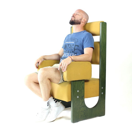 Image 1 of Fauteuil trône vintage en contreplaqué et tissu jaune, Tchécoslovaquie 1980