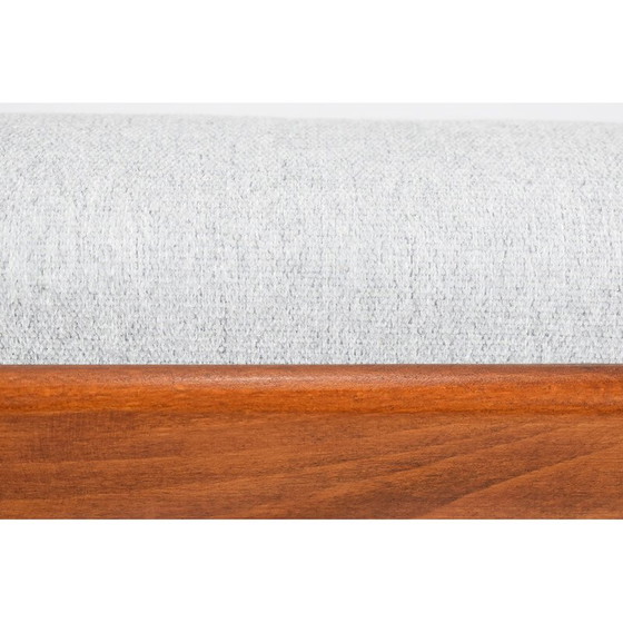 Image 1 of Fauteuil vintage Stefan en teck teinté et tissu gris clair pour Swarzędz, 1960