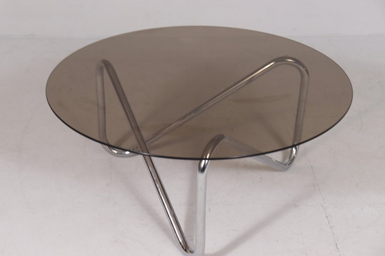 Image 1 of  Table basse française en acier tubulaire, Les années 1970