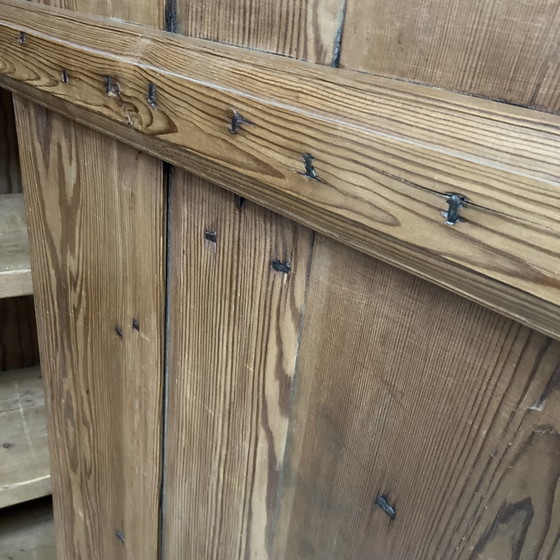 Image 1 of Cabinet baroque ancien