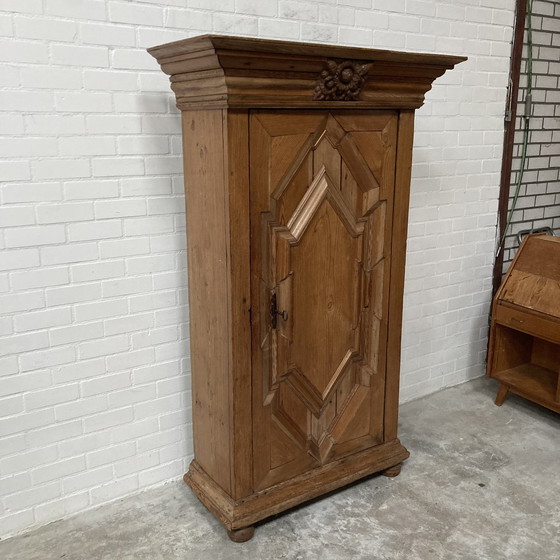 Image 1 of Cabinet baroque ancien