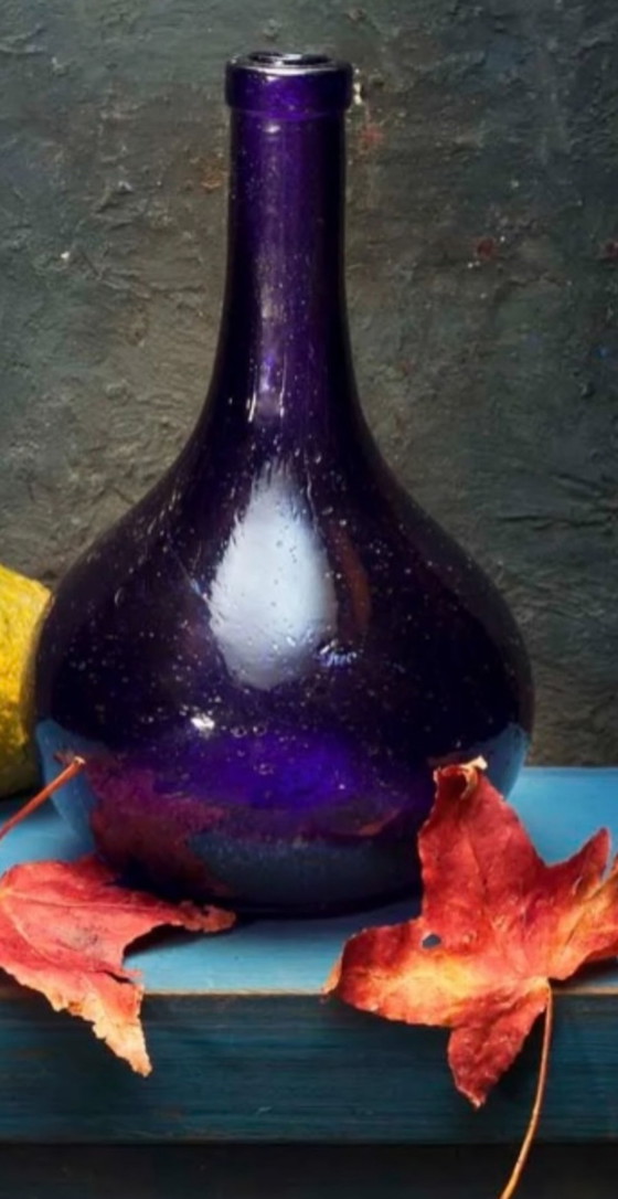 Image 1 of Stillleben Photo by Mos Merab Samii - Rouge, bleu et jaune