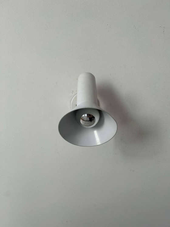 Image 1 of Applique Orientable En Chrome Et Métal Blanc Par Raak - Pays-Bas 1970