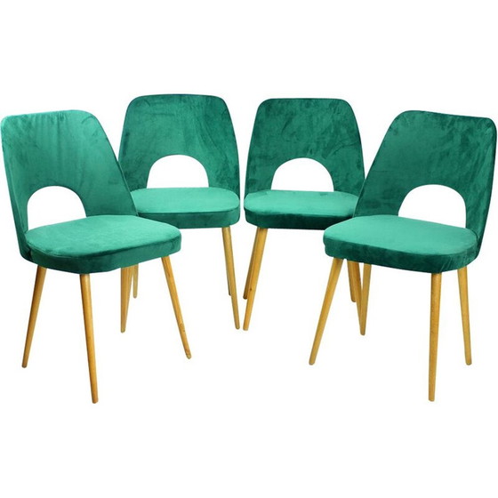 Image 1 of Ensemble de 4 chaises de salle à manger vintage en velours par Oswald Haerdtl pour Ton, Tchécoslovaquie années 1950