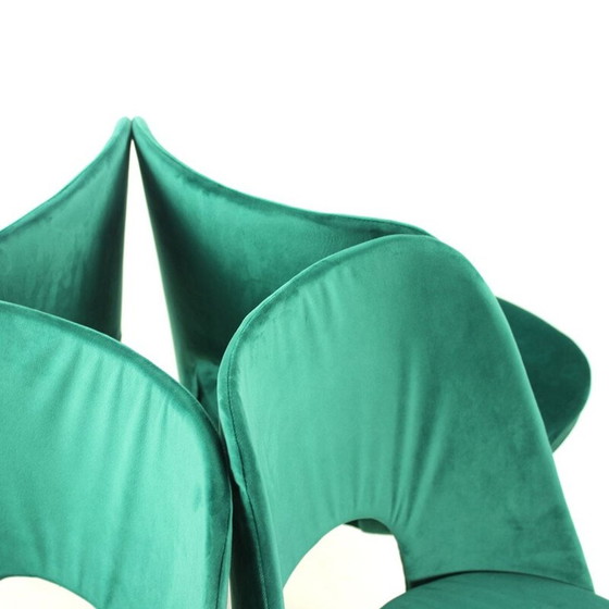 Image 1 of Ensemble de 4 chaises de salle à manger vintage en velours par Oswald Haerdtl pour Ton, Tchécoslovaquie années 1950