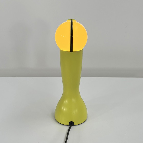 Image 1 of Lampe de table Gilda jaune par Silvia Capponi pour Artemide, 1990S