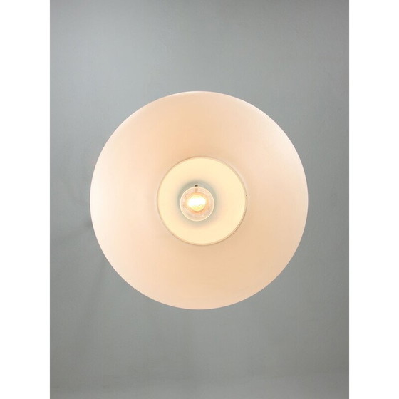 Image 1 of Lampe suspendue vintage en laiton et verre opalin, Italie
