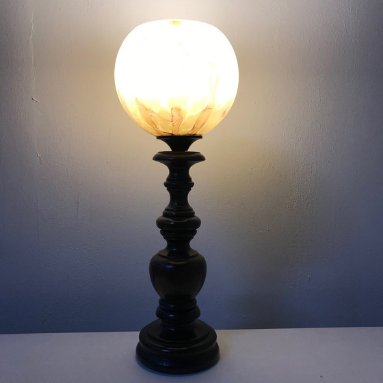 Image 1 of Lampe de table avec sphère en verre marbré