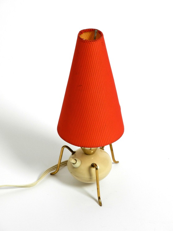 Image 1 of Magnifique lampe de table tripode en laiton, très rare et originale, Mid Century Modern