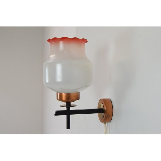 Image 1 of Applique en verre et métal du milieu du siècle, Tchécoslovaquie années 1960