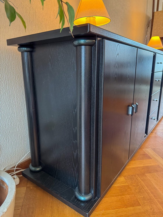 Image 1 of Buffet vintage. Bois massif.