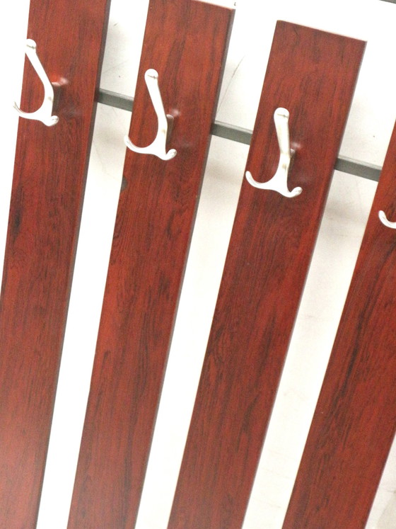 Image 1 of Grand porte-manteau vintage / porte-manteau mural avec miroir fabriqué dans les années 1960