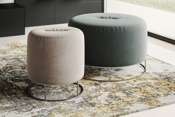 Image 1 of Pouf de designer italien