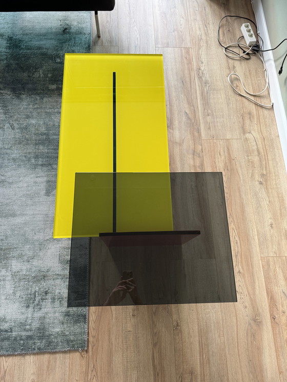 Image 1 of Table basse design en verre Helderr