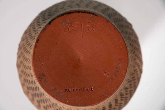 Image 1 of Vase vintage Wekara fait à la main 30/45