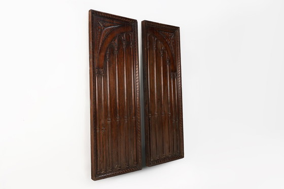 Image 1 of Paire de grands panneaux muraux en chêne portugais sculpté, vers 1850