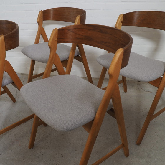 Image 1 of 4x chaises de salle à manger Henning Kjærnulf Modèle 71