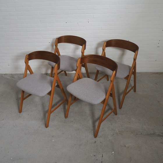 Image 1 of 4x chaises de salle à manger Henning Kjærnulf Modèle 71