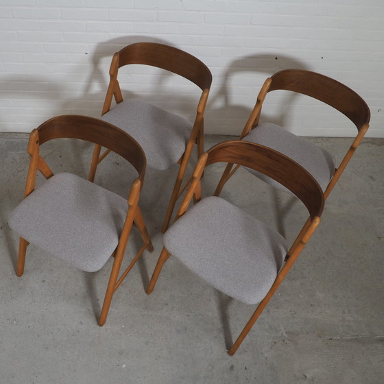 Image 1 of 4x chaises de salle à manger Henning Kjærnulf Modèle 71