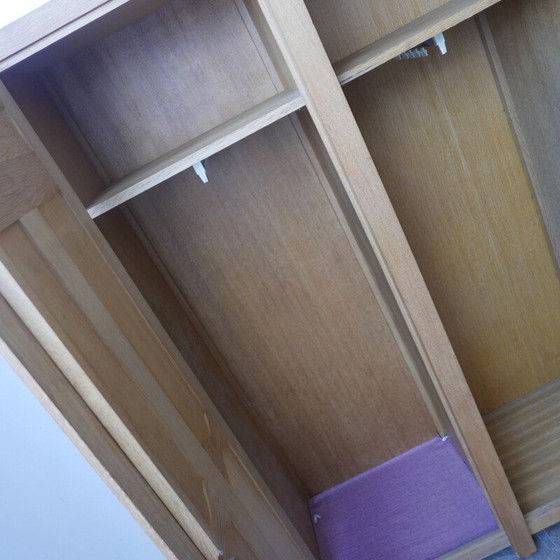 Image 1 of Armoire vintage en chêne par Guillerme et Chambron, France 1960