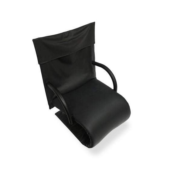 Image 1 of Ligne Roset Zen Fauteuil | Simili cuir noir Piétement luge