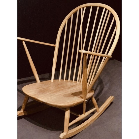 Image 1 of Fauteuil à bascule du milieu du siècle en bois d'orme léger par Lucian Ercolani pour Ercol, 1960