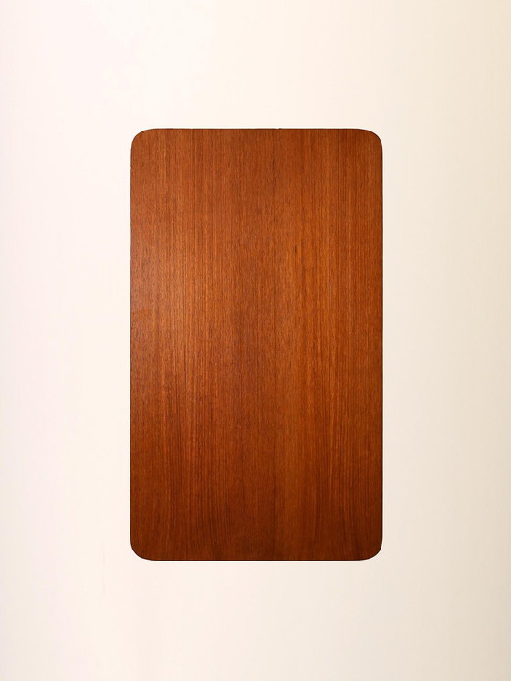 Image 1 of 1960S Table de nuit avec pieds en métal