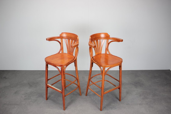 Image 1 of Ensemble de 2 tabourets de bar vintage par Ton, 1980
