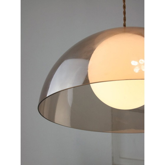 Image 1 of Lampe suspendue Space Age en laiton et opaline, Italie
