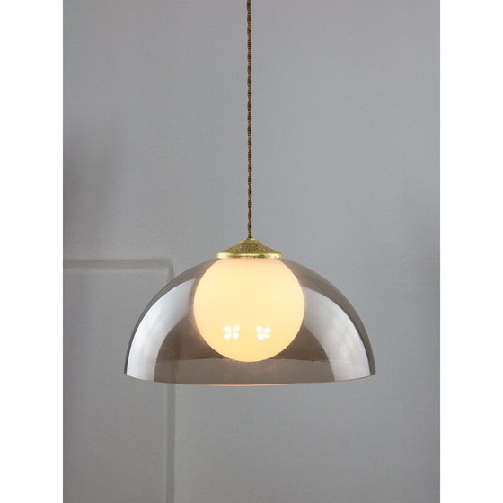 Image 1 of Lampe suspendue Space Age en laiton et opaline, Italie
