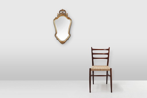  Miroir de style baroque en bois sculpté et doré, Belgique, années 1950