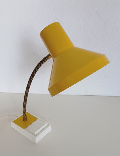 Lampe de bureau seventies jaune