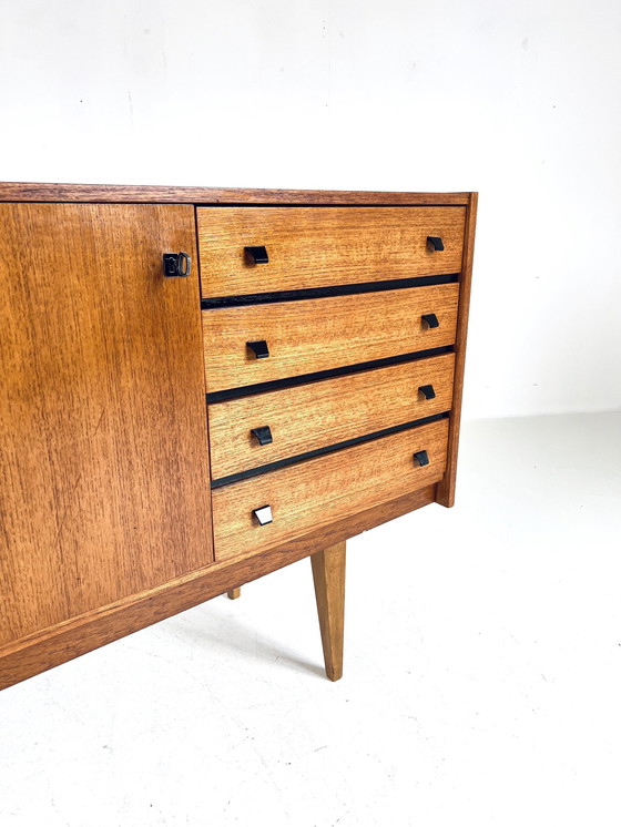 Image 1 of Buffet vintage en noyer 1960