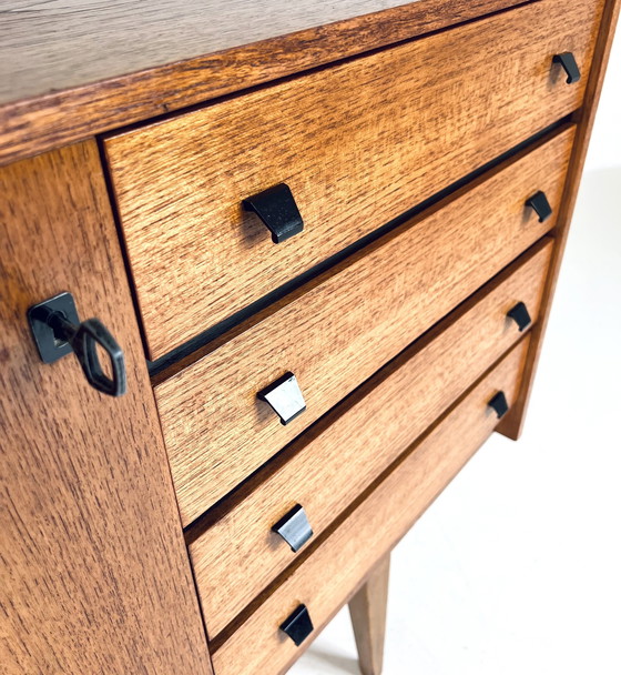 Image 1 of Buffet vintage en noyer 1960