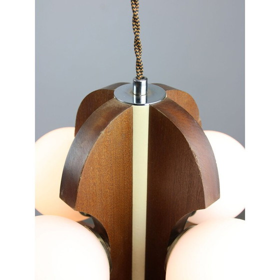 Image 1 of Lustre vintage en acier chromé et verre opalin, 1960