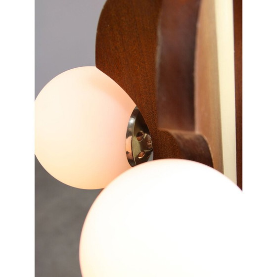Image 1 of Lustre vintage en acier chromé et verre opalin, 1960