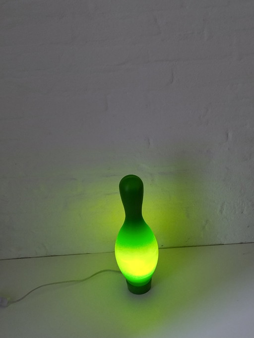 Lampe de quilles en toc - Josh Owen - Bozart - Vert