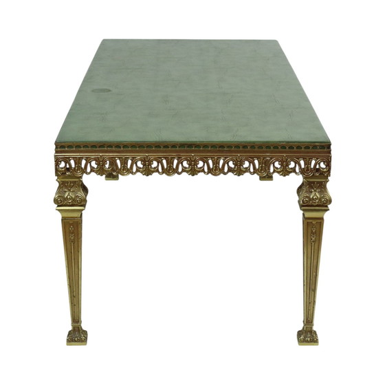 Image 1 of Table basse Hollywood Regency en cuir et laiton