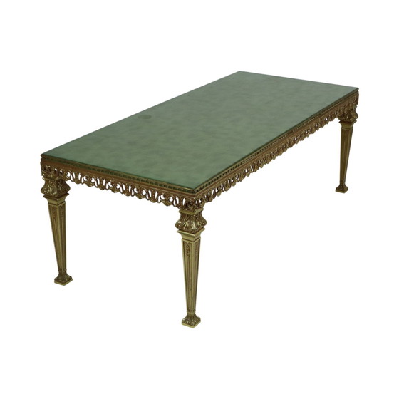 Image 1 of Table basse Hollywood Regency en cuir et laiton