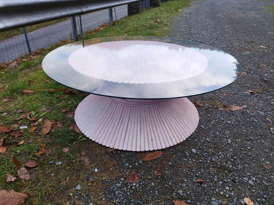 Image 1 of Table À Manger Ronde Rosée Bambou Gerbe  Mc Guire 