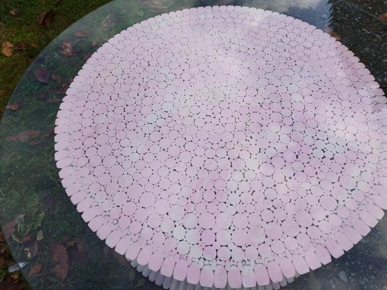 Image 1 of Table À Manger Ronde Rosée Bambou Gerbe  Mc Guire 