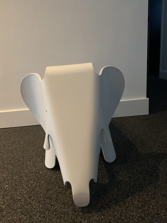 Image 1 of Vitra Eames Elephant