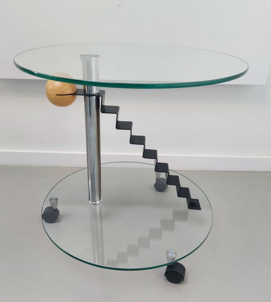 Image 1 of Table d'appoint postmoderne 1980