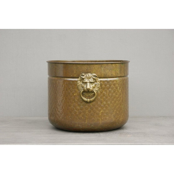 Image 1 of Pot de fleurs vintage en laiton avec têtes de lion, 1900