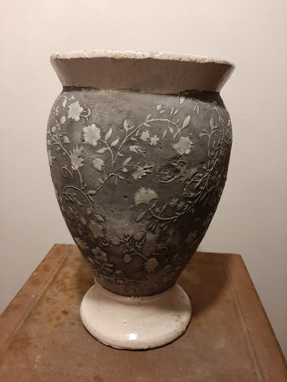 Image 1 of Ancien vase à fleurs en terre cuite