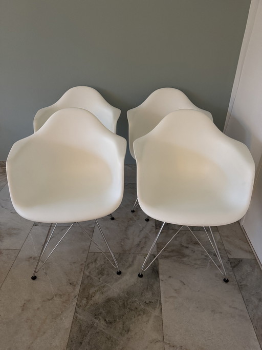 4X Vitra Eames Dar - Blanc