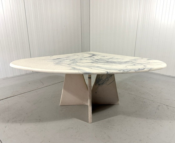Image 1 of Table basse en marbre artificiel Table d'appoint 1980'S